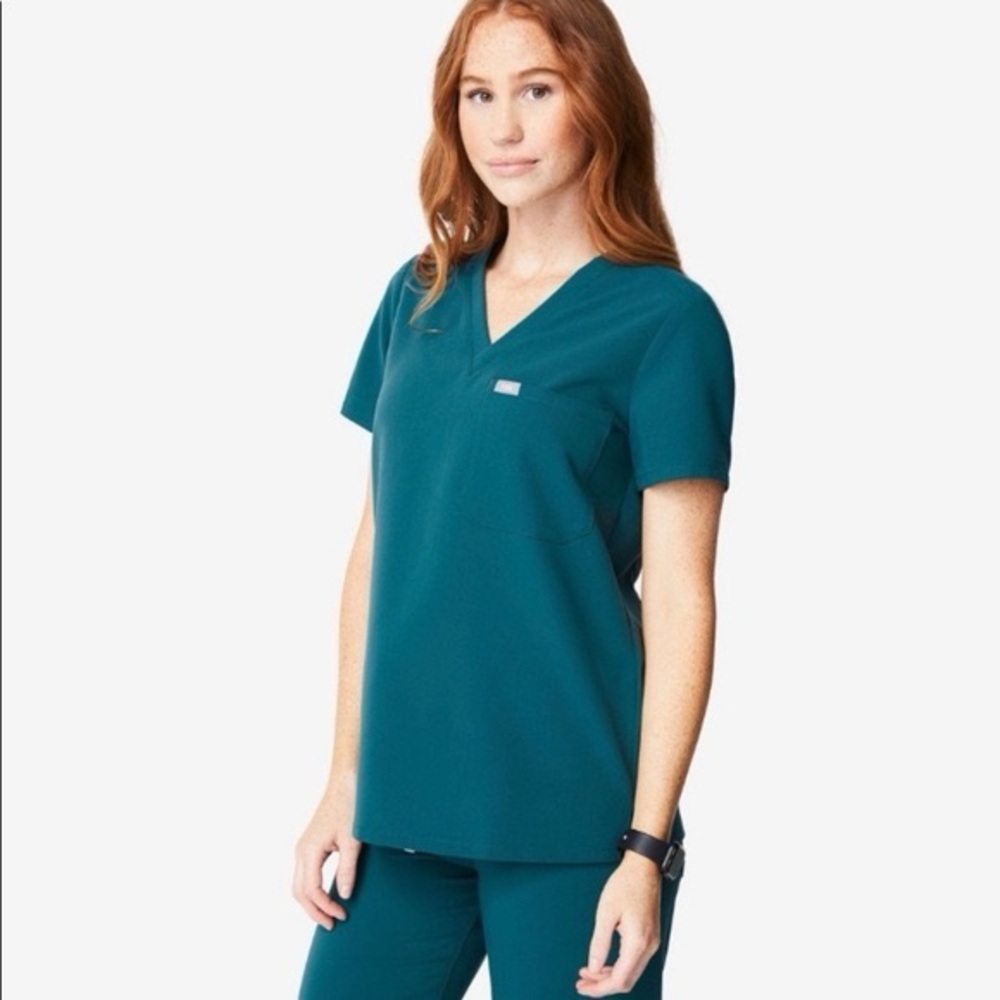 Figs Caribbean Blue Scrub Set